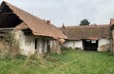 Pozemek letonice